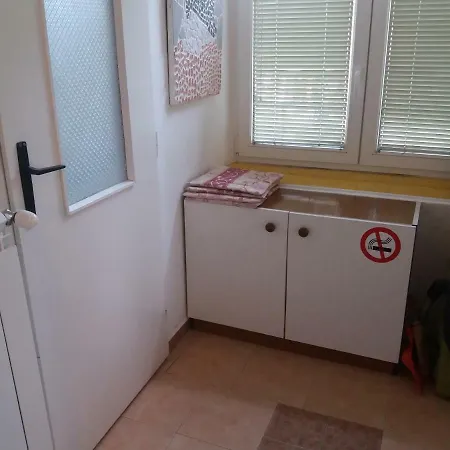 The House In Greenery Apartment